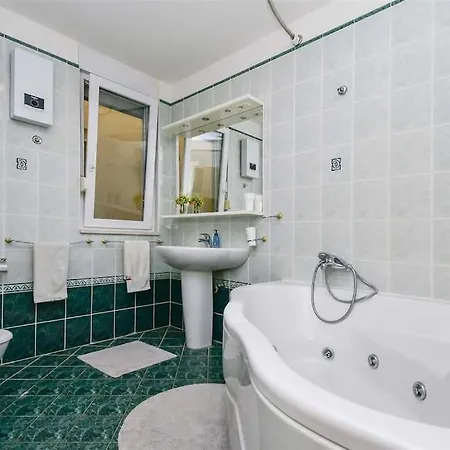 Apartment Butterfly In Split For 6 Persons Exterior photo