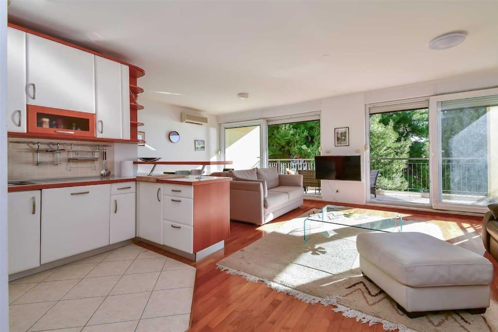 Butterfly In For 6 Persons Apartament Split